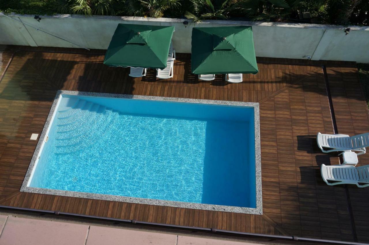 Villa Qero Batumi Exterior photo